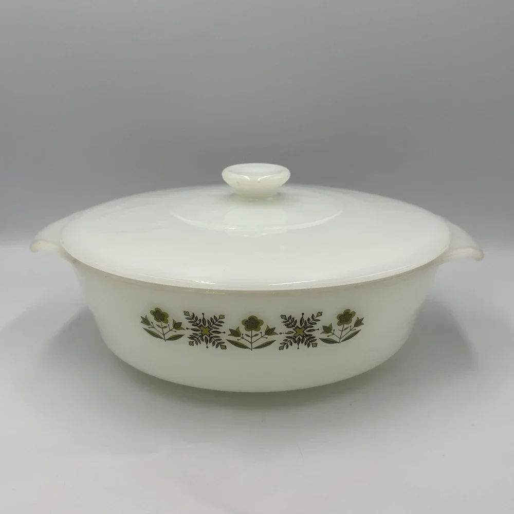 Vintage Fire King1.5 Qt Casserole W/Lid White/Green Meadow Design Anchor Hocking